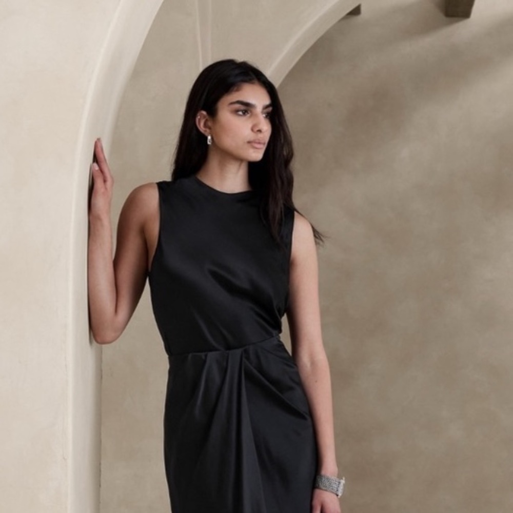 Elegant Black Sleeveless Tank